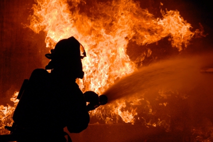 Следователи проводят проверки по фактам пожаров, в результате которых погибли граждане